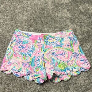 Lilly Pulitzer Shorts, size 8